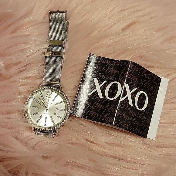  XOXO Quartz Watch jeweled face - Picture 2 of 8